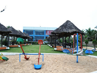 Jade Beach Resort Tirupporur Eksteriør bilde